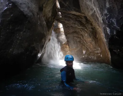 Nage dans le canyon du fournel